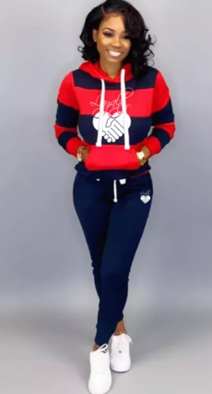 WOMEN’S HOODIE SWEATSUIT